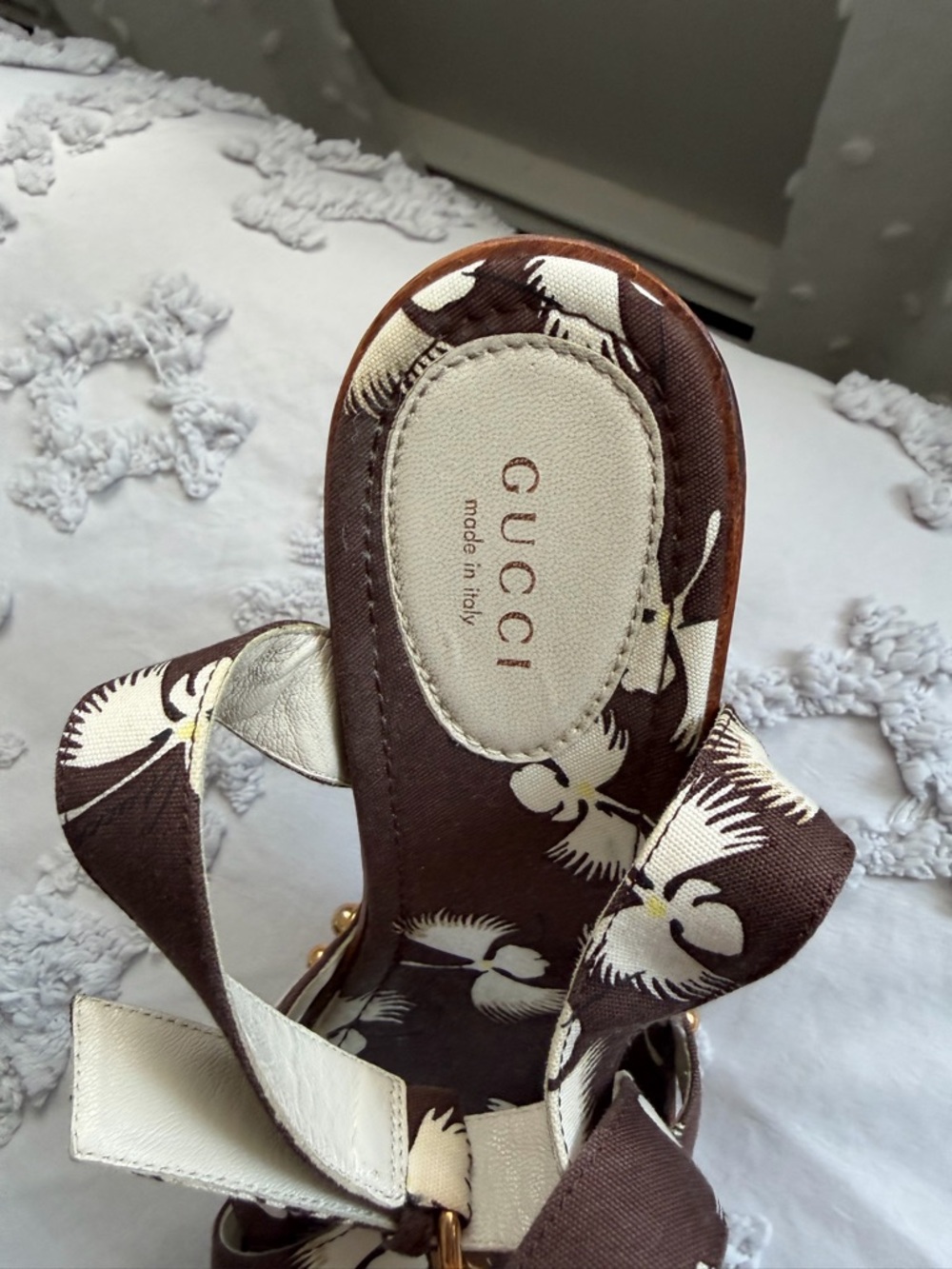 Gucci Brown Floral-Print Wooden Platform Ankle-Strap Heel - Picture 9 of 10